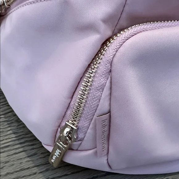 Lululemon everywhere belt flush pink Fanny pack RARE - Picture 4 of 8